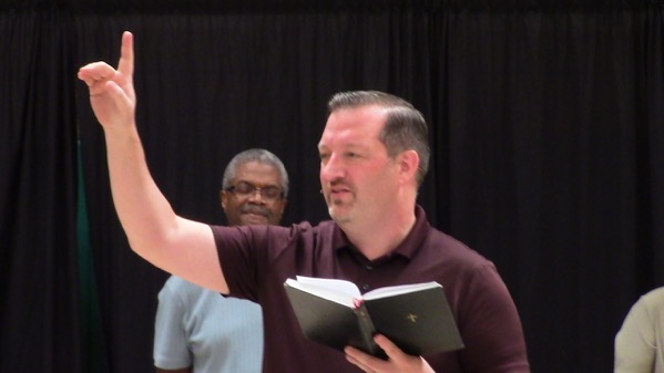 Pastor-Steve-Hoden